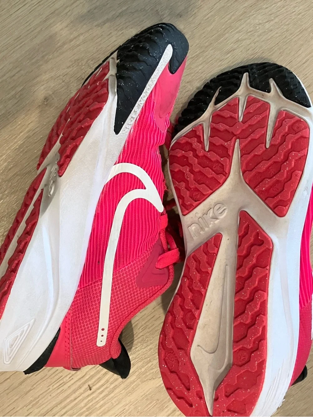 Nike Star Runner 4 Next Nature Girls Bright Pink Sneakers with White Swoosh - Picture 5 of 5